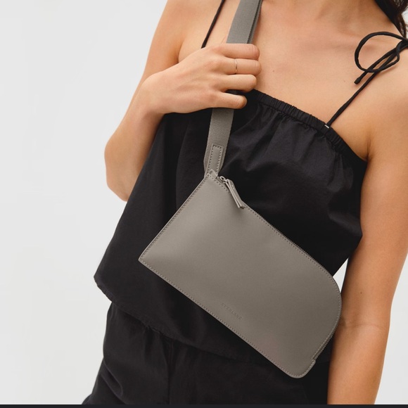 Everlane Handbags - Everlane The Cactus Leather Sling‎ Bag